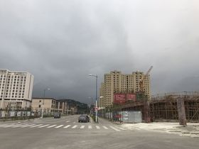 都会里